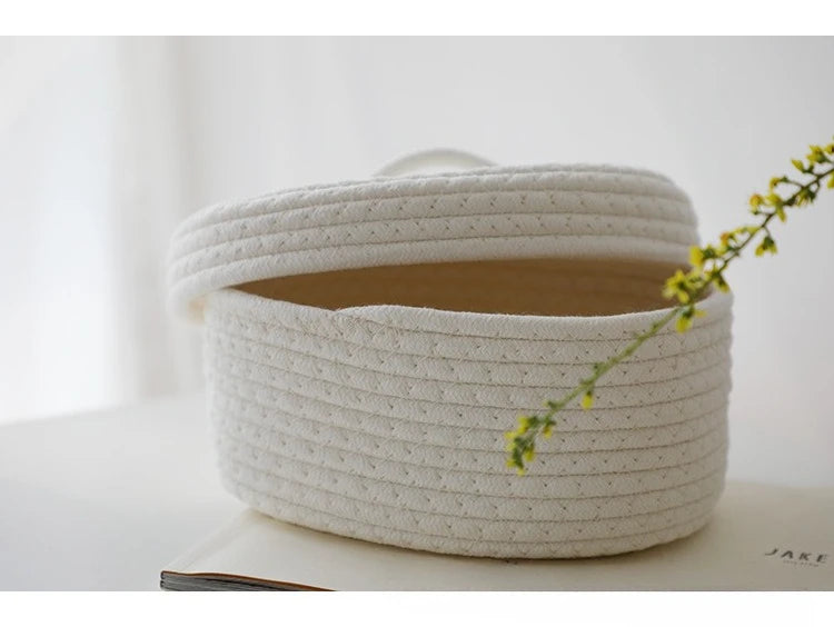 Handwoven Desktop Storage Basket with Lid — Multifunctional Organizer for Cosmetics & Sundries